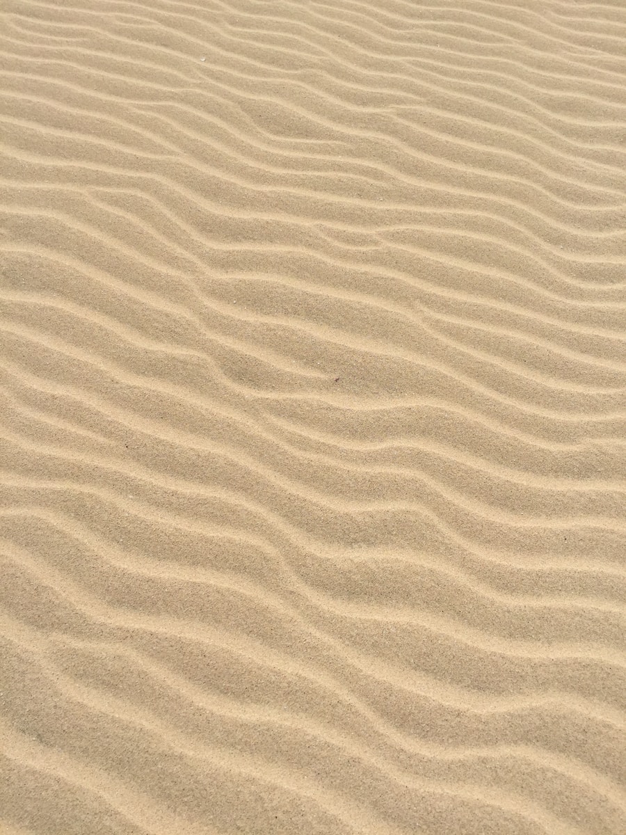 brown sands